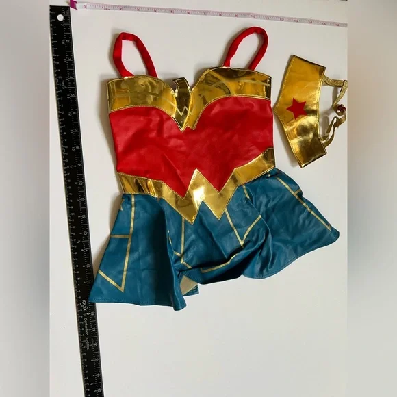 Wonder Woman Dog Costume Dress and Headpiece Size M - Picture 3 of 5
